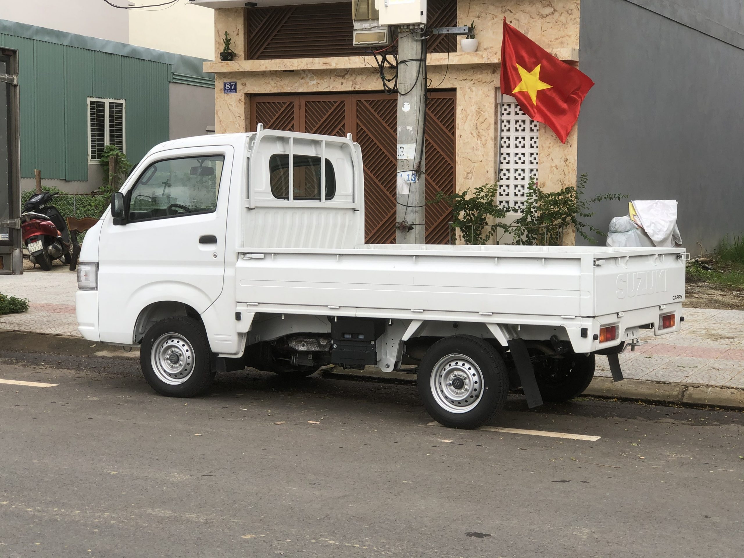 suzuki thùng lửng